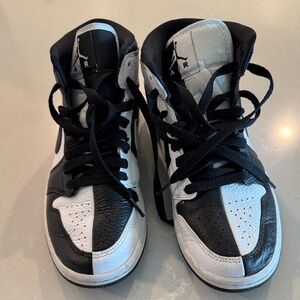 Women’s Air Jordan Mid Split - Black/White
